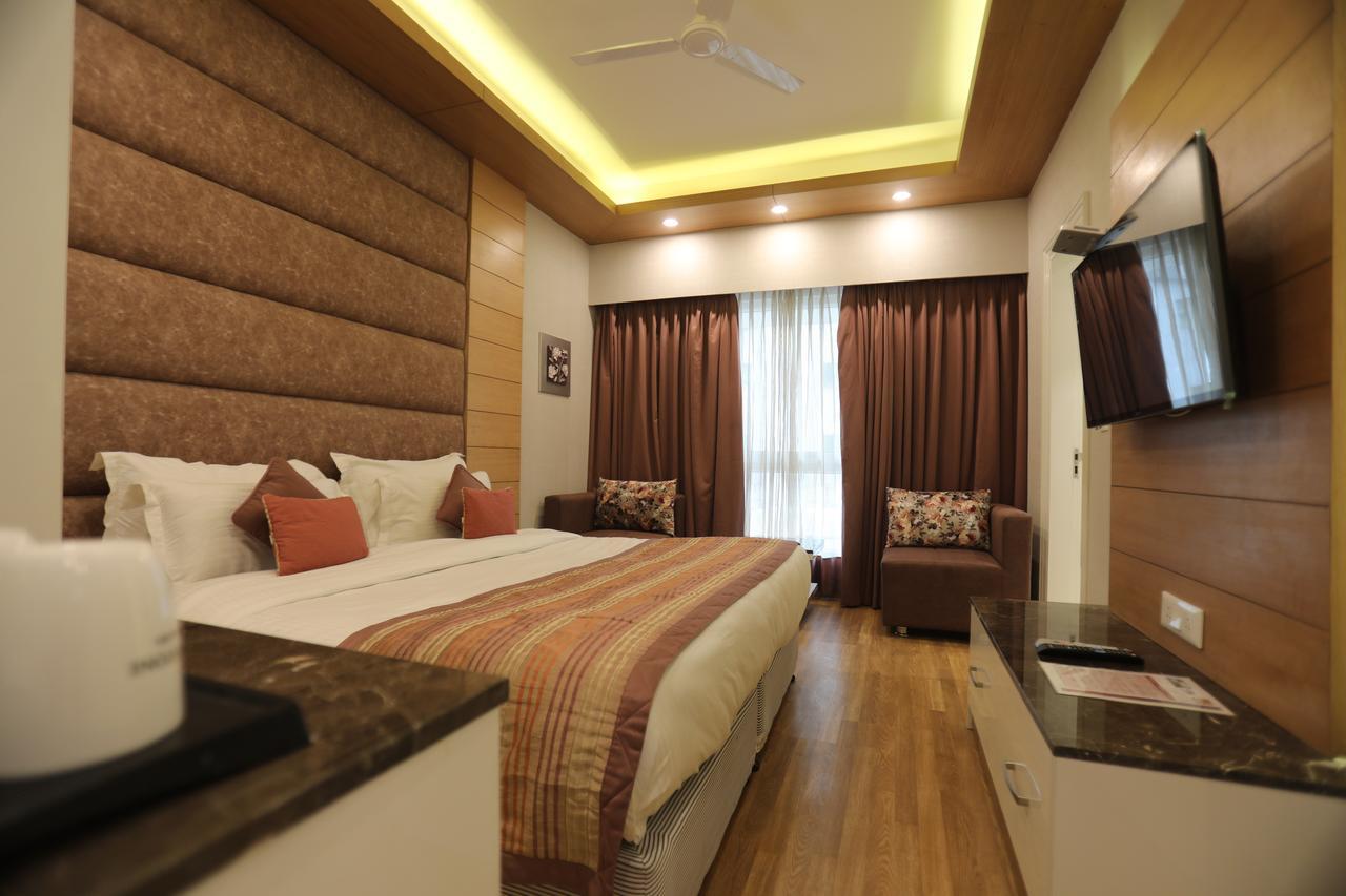 Milestone Inn & Spa Mussoorie Exterior photo