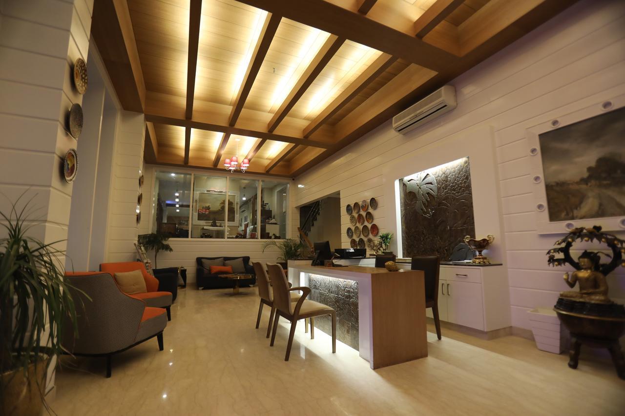Milestone Inn & Spa Mussoorie Exterior photo